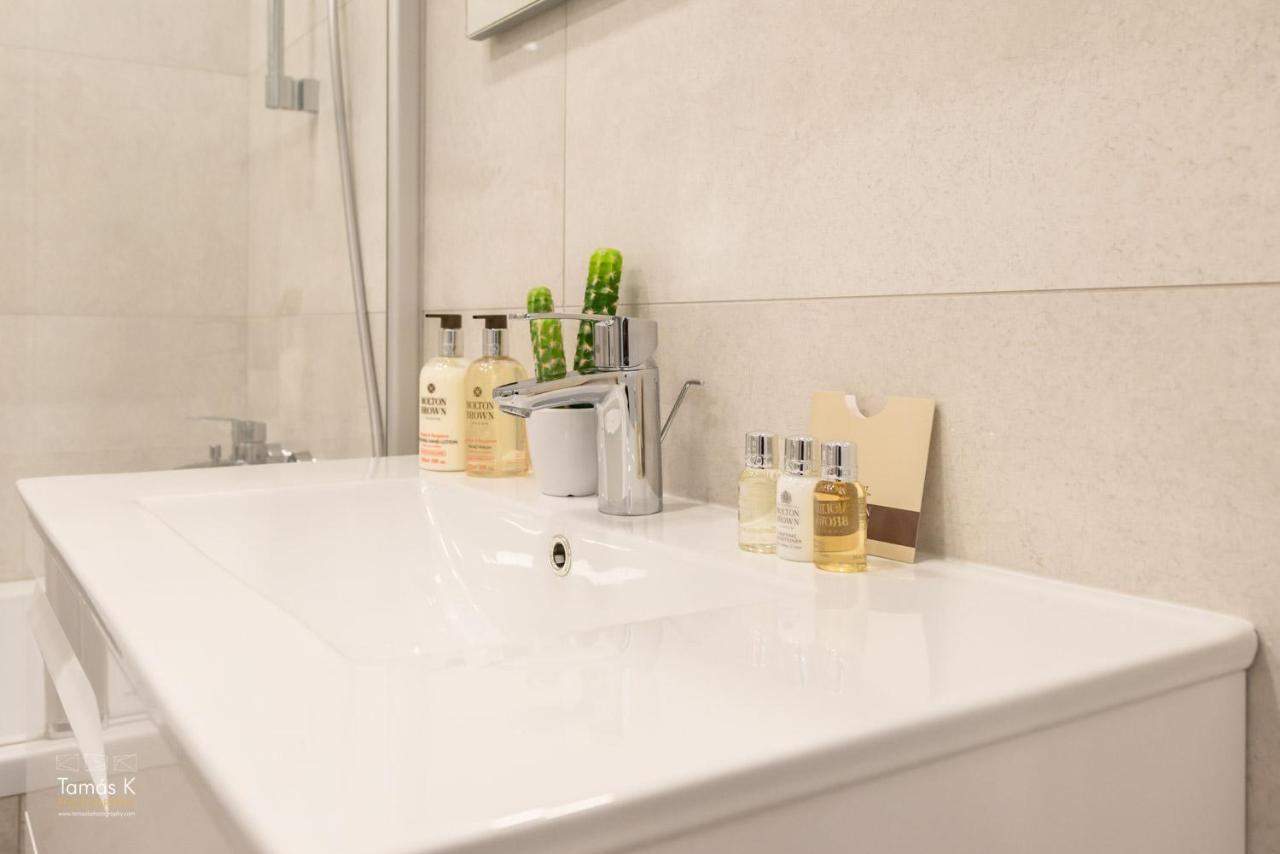 Imperial Suite With Basilika And Castle View Need Reservation For Free Parking ブダペスト エクステリア 写真