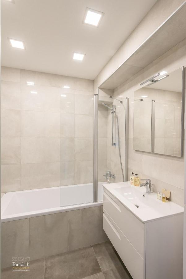 Imperial Suite With Basilika And Castle View Need Reservation For Free Parking ブダペスト エクステリア 写真